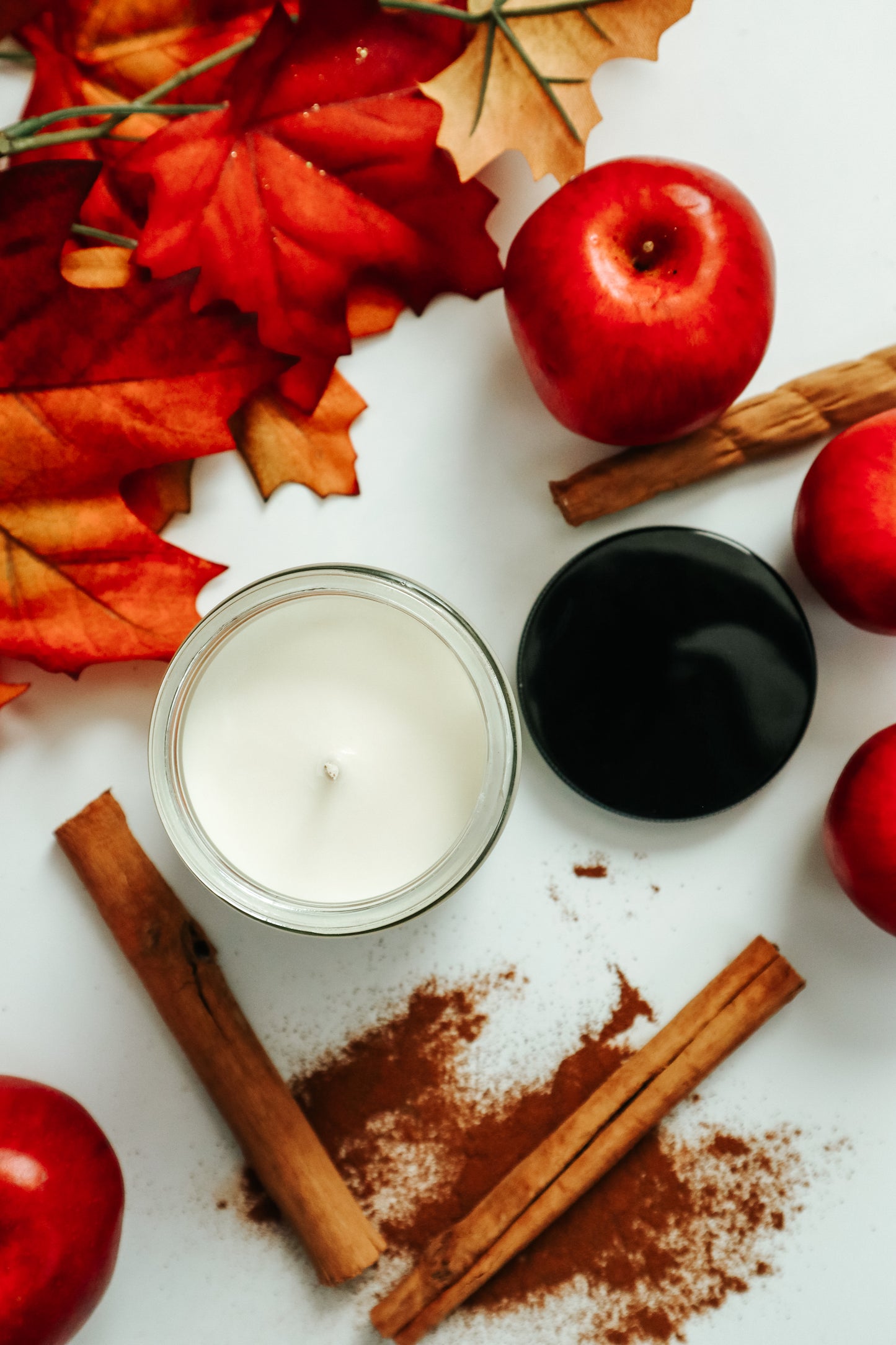 Apple Cinnamon 8oz Soy Candle (Reformulated to be stronger)